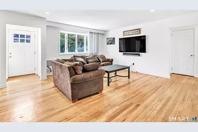 46 Waller Road, Bridgeport, CT 06606 - Photo 6