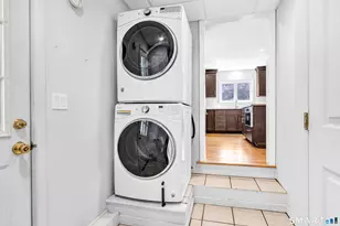 46 Waller Rd, Bridgeport, CT 06606 - Photo 24