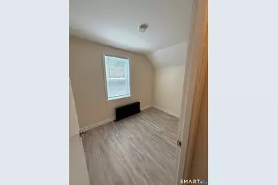 32 Dickerman Avenue, Windsor Locks, CT 06096 - Photo 14