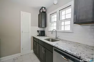 95 Middle Turnpike W, Manchester, CT 06040 - Photo 10
