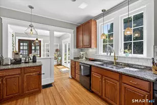 28 Thornton St, Hamden, CT 06517 - Photo 16