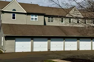 40 Cornerstone Ct, Southington, CT 06479 - Photo 16