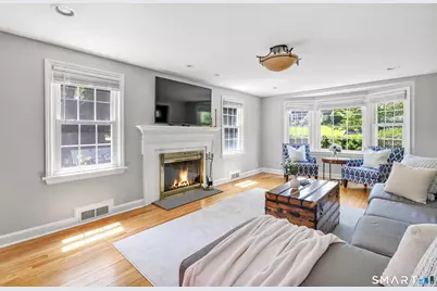 42 Bayberry Road, Fairfield, CT 06825 - Photo 2