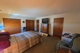 25 Robin Brook Dr, Newington, CT 06111 - Photo 16