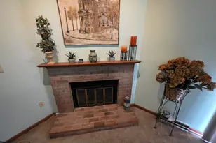 25 Robin Brook Dr, Newington, CT 06111 - Photo 10