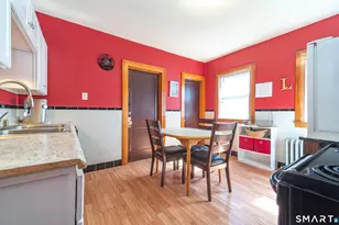 37-39 Freeman St, Hartford, CT 06114 - Photo 8