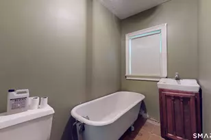 31 Winchester St, Waterbury, CT 06704 - Photo 18