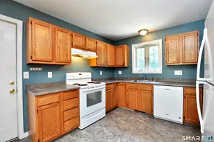 17 Irene Ave, Waterbury, CT 06705 - Photo 8