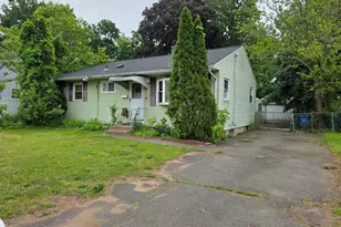 60 Charles St, Meriden, CT 06451 - Photo 2