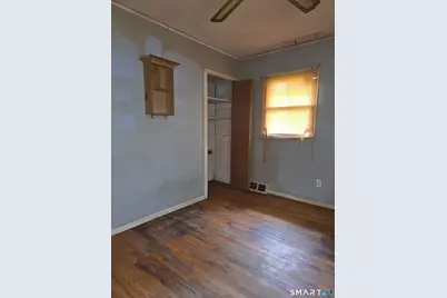 60 Charles Street, Meriden, CT 06451 - Photo 8