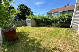 49 Whitworth St, Enfield, CT 06082 - Photo 16