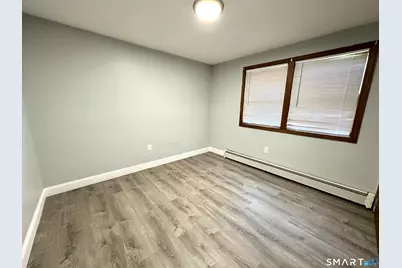49 Whitworth Street, Enfield, CT 06082 - Photo 12