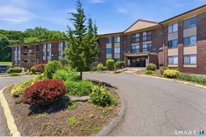2316 Cromwell Hills Drive #2316, Cromwell, CT 06416 - Photo 2