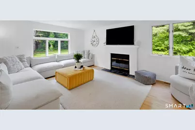 7 Echo Lane, Simsbury, CT 06070 - Photo 4