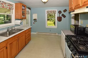 4 Bingham Rd, Canterbury, CT 06331 - Photo 8
