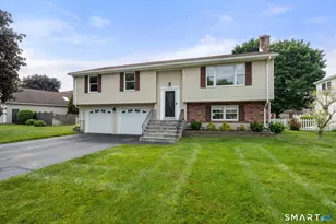 12 S Meadow Ln, Enfield, CT 06082 - Photo 4