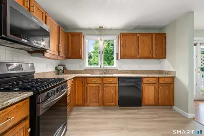 12 South Meadow Lane, Enfield, CT 06082 - Photo 8