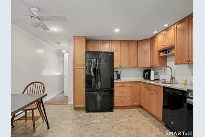 140 Beachview Avenue #266, Bridgeport, CT 06605 - Photo 10