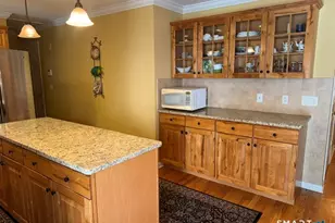 17 Mourning Dove Cir, New Haven, CT 06513 - Photo 14