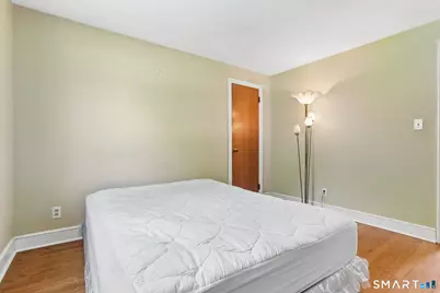 120 Mapleside Drive, Wethersfield, CT 06109 - Photo 14