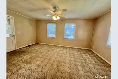 13 Midway Oval, Groton, CT 06340 - Photo 6