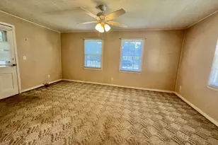 13 Midway Oval, Groton, CT 06340 - Photo 6