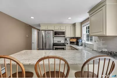 120 Wilderwood Drive, Guilford, CT 06437 - Photo 16