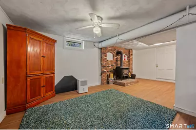25 Douglas Drive, Meriden, CT 06451 - Photo 32