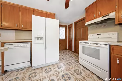 32 Loveland Lane, Bristol, CT 06010 - Photo 14