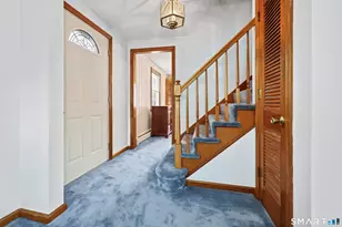 32 Loveland Ln, Bristol, CT 06010 - Photo 8