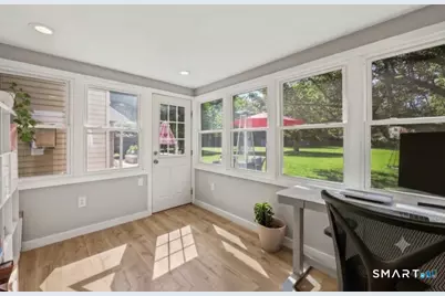 73 Longlane Road, West Hartford, CT 06117 - Photo 16