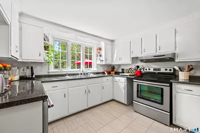 73 Longlane Road, West Hartford, CT 06117 - Photo 8