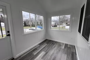 65 Roseville St, Fairfield, CT 06825 - Photo 10