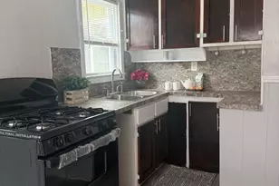 43 Pioneer Cir, Manchester, CT 06040 - Photo 4