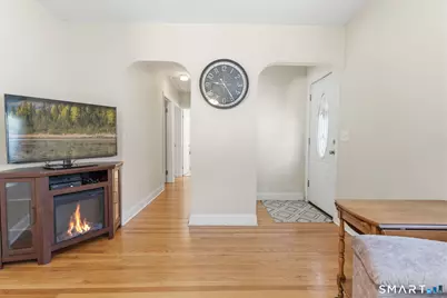16 Park Avenue, Montville, CT 06382 - Photo 6