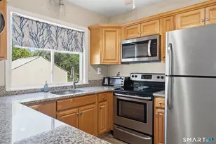 16 Park Ave, Montville, CT 06382 - Photo 18