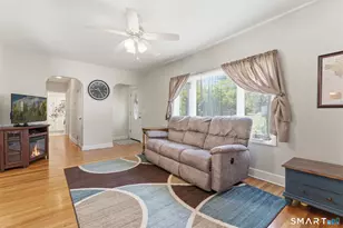 16 Park Ave, Montville, CT 06382 - Photo 8