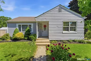 16 Park Ave, Montville, CT 06382 - Photo 1
