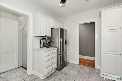 158 Courtland Hill Street, Stamford, CT 06906 - Photo 6