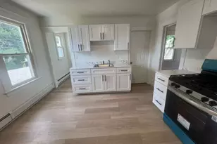25 Lorenzo St, Torrington, CT 06790 - Photo 6