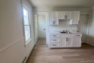 25 Lorenzo St, Torrington, CT 06790 - Photo 8
