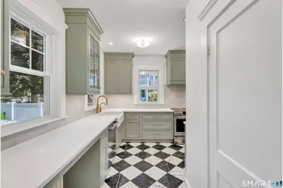 84 Alden Avenue, New Haven, CT 06515 - Photo 12