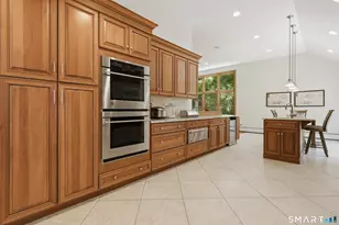 85 Scenic Ct, Cheshire, CT 06410 - Photo 10