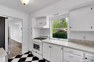 13-21 Nott Ln, Essex, CT 06426 - Photo 10