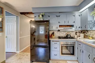 37 Cody Ave, Plainville, CT 06062 - Photo 24