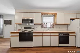 60 Gilbert Ave, Hamden, CT 06514 - Photo 16