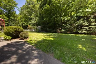 9 Firelight Dr, Danbury, CT 06810 - Photo 34