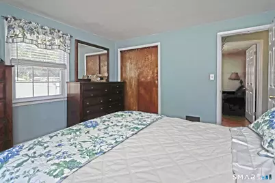 105 Seaview Avenue, West Haven, CT 06516 - Photo 14