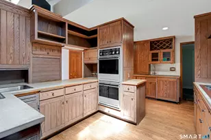 85 Carriage Rd, Wilton, CT 06897 - Photo 16