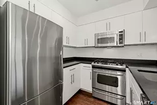 25 Forest St, Stamford, CT 06901 - Photo 10
